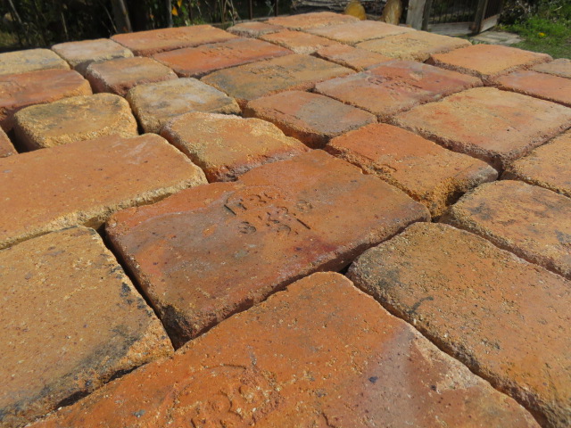 中型割れアンティークレンガ ベール ほぶりっく